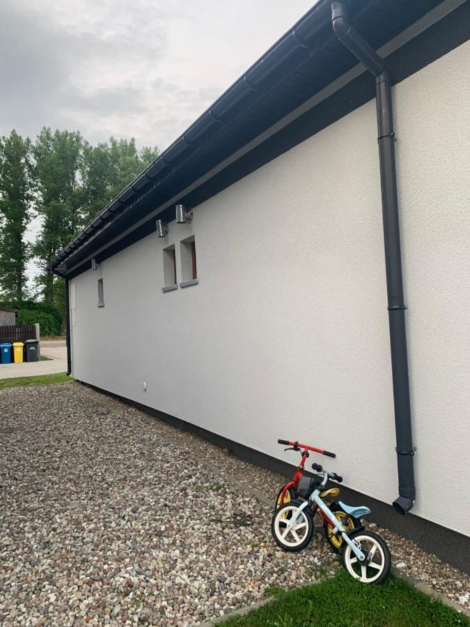 48C Domki letniskowe i apartament Pobierowo Zewnętrze zdjęcie